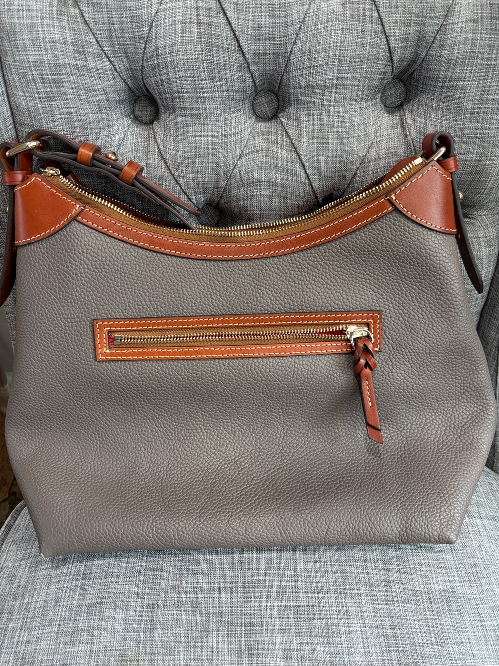 Dooney & Bourke Taupe Leather Shoulder Bag with Brown Trim - Picture 4 of 6
